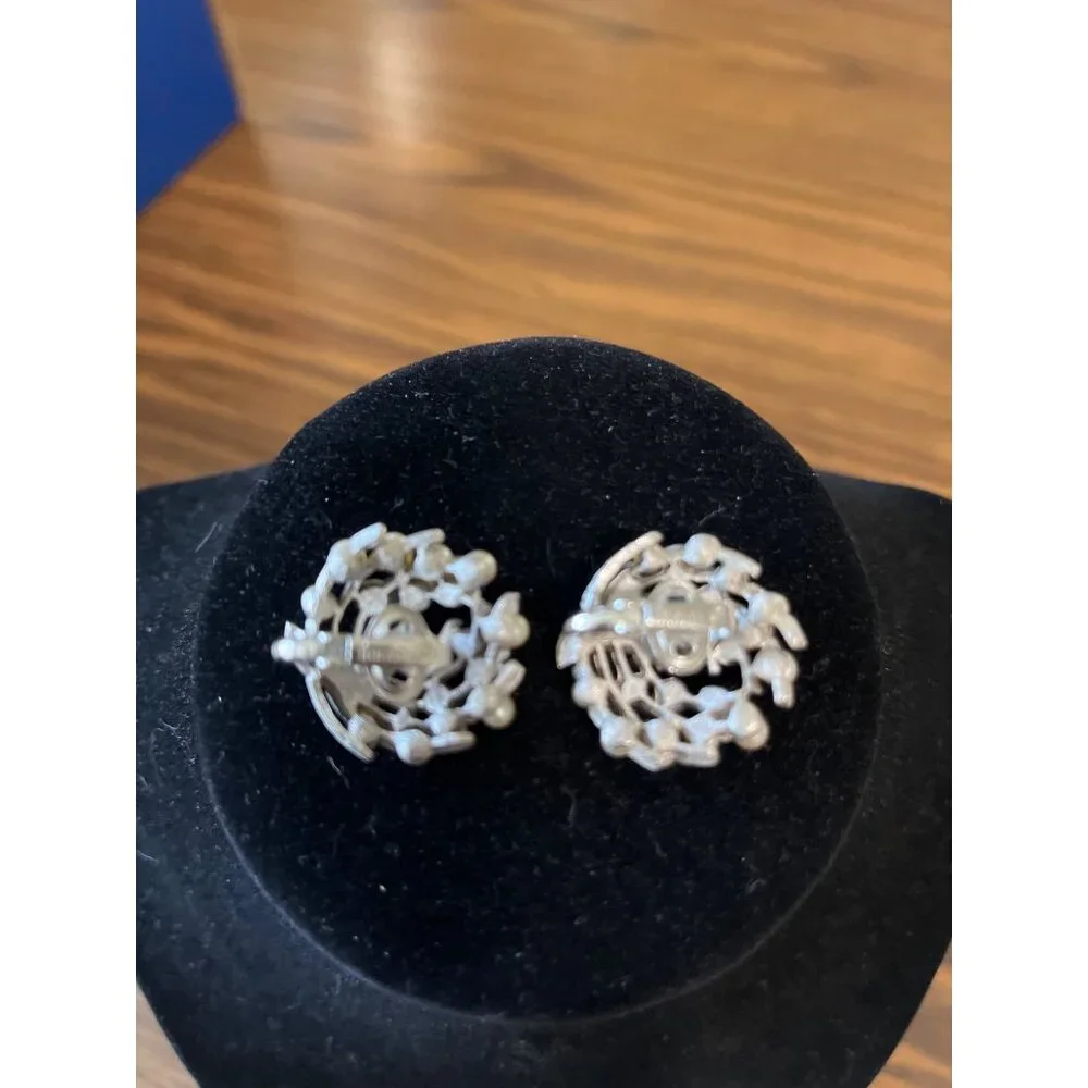 Crown Trifari faux pearl spray brooch and matching earrings vintage